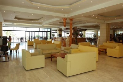 Eri Beach & Village, Ираклион, Гърция