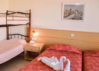 Eri Beach & Village, Ираклион, Гърция