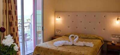 Eri Beach & Village, Ираклион, Гърция