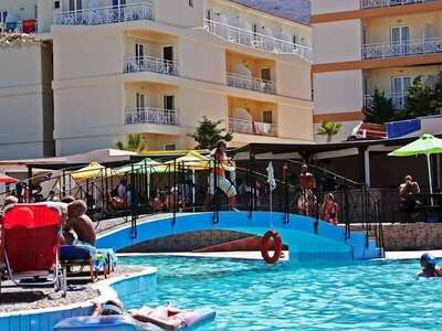 Eri Beach & Village, Ираклион, Гърция