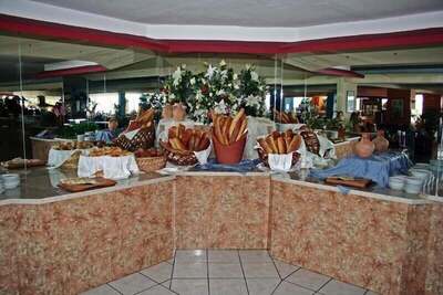 Eri Beach & Village, Ираклион, Гърция