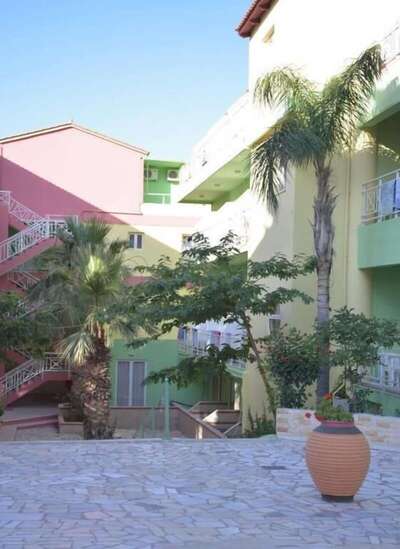 Eri Beach & Village, Ираклион, Гърция