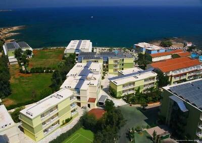 Eri Beach & Village, Ираклион, Гърция