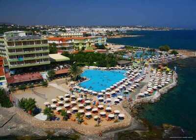 Eri Beach & Village, Ираклион, Гърция