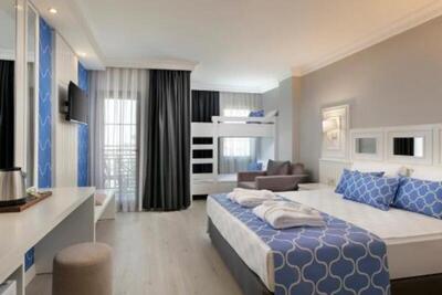 Selectum Elite Resort Side (ex Euphoria Barbaross Beach Resort) - Standard Family Room