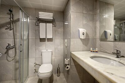 Euphoria Comfort Beach Alanya - Family Room Land View