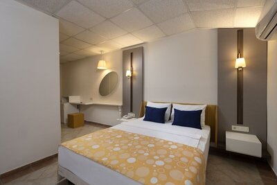 Euphoria Comfort Beach Alanya - Standard Side Sea View - Partial Sea View