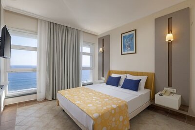 Euphoria Comfort Beach Alanya - Family Room Sea View - Partial Sea View
