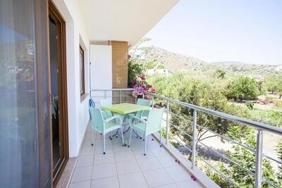 Flat w Nature View Balcony 1 min to Beach in Datca, , Турция
