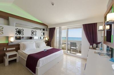 Flora Garden Beach Club - Deluxe Room, Sea View
