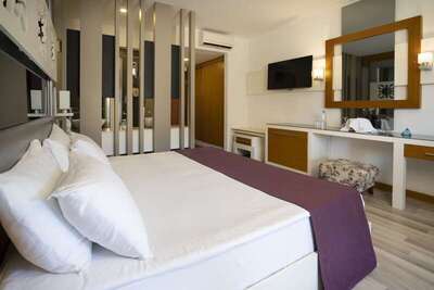 Flora Garden Beach Club - Bungalow Eco Promo