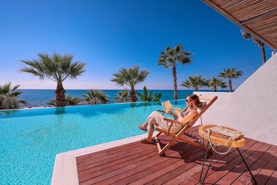 Flora Garden Beach Club - Swimup