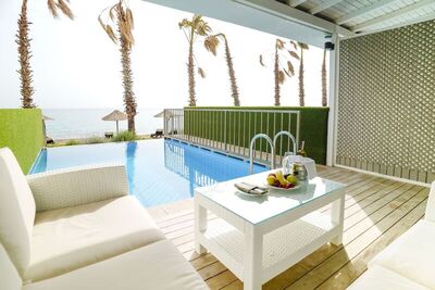 Flora Garden Beach Club - Romantic Room, Private Pool