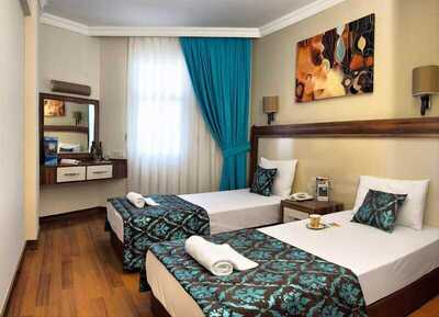 Flora Suites Hotel, Кушадасъ, Турция