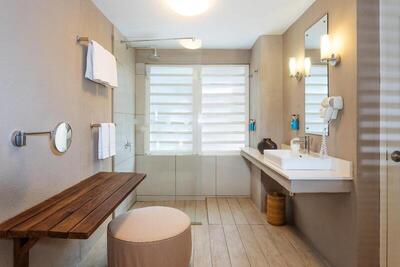Friday Attitude - Standard Double Room