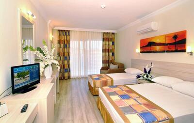 Gardenia Beach - Standard Triple Room