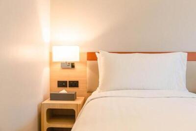GLOW Mira Karon Beach - Deluxe Twin Room