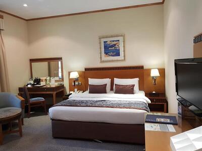 Golden Tulip Al Barsha - Suite, 1 King Bed