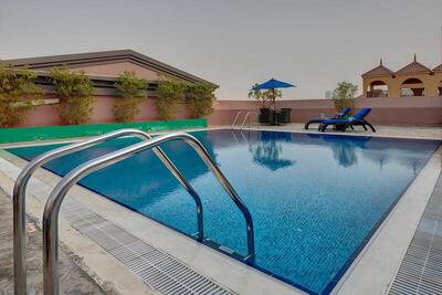 Golden Tulip Al Barsha, Дубай, ОАЕ