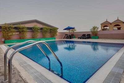 Golden Tulip Al Barsha, Дубай, ОАЕ