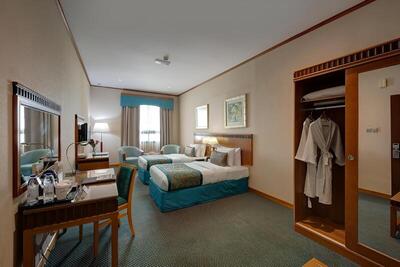 Golden Tulip Al Barsha, Дубай, ОАЕ