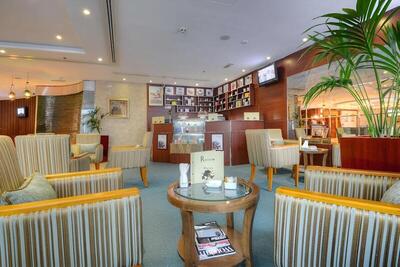 Golden Tulip Al Barsha, Дубай, ОАЕ