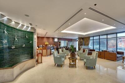 Golden Tulip Al Barsha, Дубай, ОАЕ