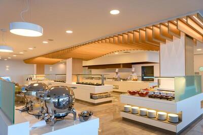 Grand Hotel Holiday Resort, Ираклион, Гърция