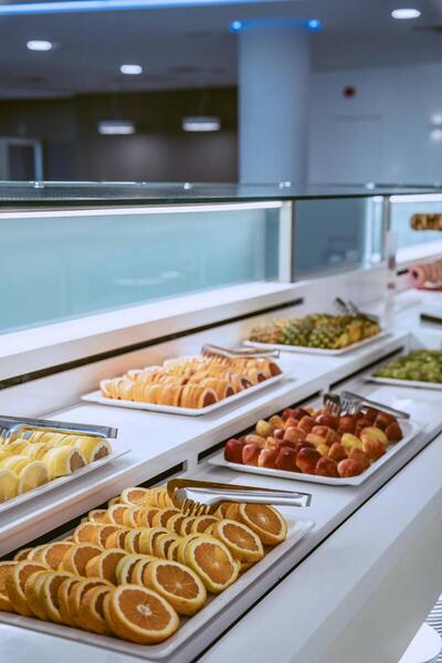 Grand Hotel Holiday Resort, Ираклион, Гърция