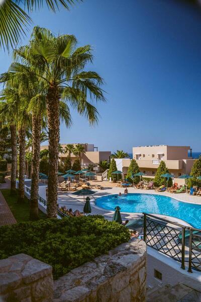 Grand Hotel Holiday Resort, Ираклион, Гърция