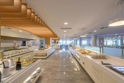 Grand Hotel Holiday Resort, Ираклион, Гърция