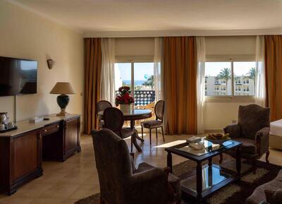 Grand Oasis Resort - Suite with Pool View