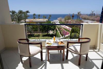 Grand Oasis Resort - Standard Double or Twin Sea View room