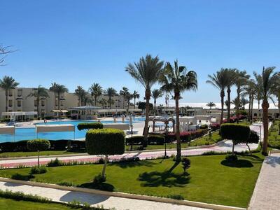 Grand Oasis Resort - Standard Double or Twin Pool View Room