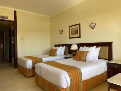 Grand Oasis Resort - Standard Double or Twin Pool View Room