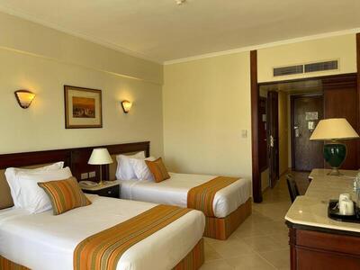 Grand Oasis Resort - Standard Double or Twin Garden View Room