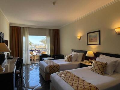 Grand Oasis Resort - Standard Double or Twin Sea View room