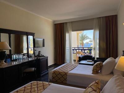 Grand Oasis Resort - Standard Double or Twin Sea View room