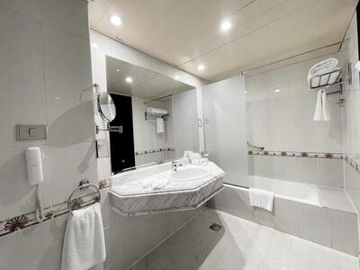 Grand Oasis Resort - Standard Double or Twin Garden View Room
