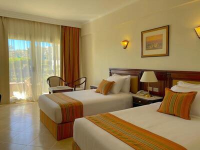 Grand Oasis Resort - Standard Double or Twin Garden View Room