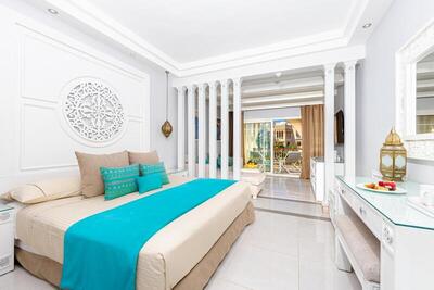 Grand Palace - Couples only 18 years plus - Junior Suite With Partial Sea View
