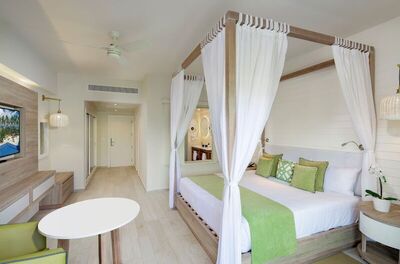 Grand Sirenis Punta Cana Resort & Aquagames - Romantic Double Room, 1 King Bed, Bathtub