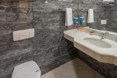 Grand Viking Hotel - Single Room with Balcony