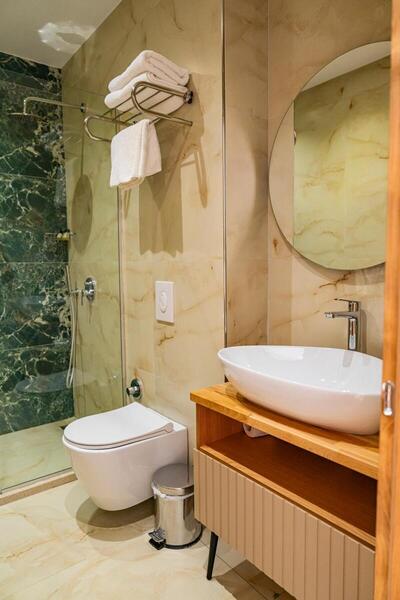 Henry Resort & Spa - Double or Twin Room with Garden View
