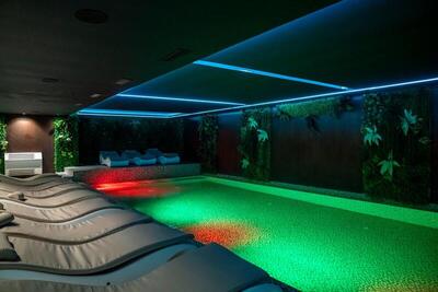 Henry Resort & Spa, Голем, Албания