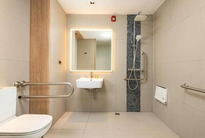 Hilton Garden Inn Phuket Bang Tao - King Room - Mobility Accessible 