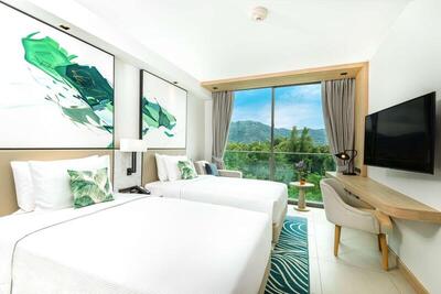 Hilton Garden Inn Phuket Bang Tao - Premium Twin Room with Balcony 
