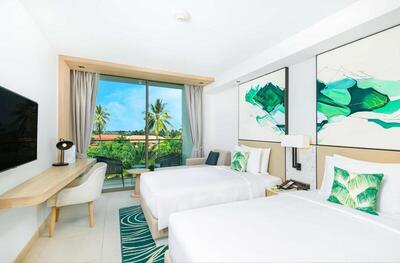 Hilton Garden Inn Phuket Bang Tao - Premium Twin Room with Balcony 