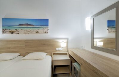 Horizon Beach Hotel - Superior Double Room, Sea Facing