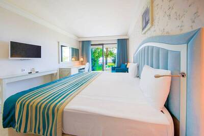 Horus Paradise Luxury Resort - Standard Room, Beach View